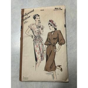 Vintage 1940's Hollywood Pattern #1835 Women's Day Dresses Size 16